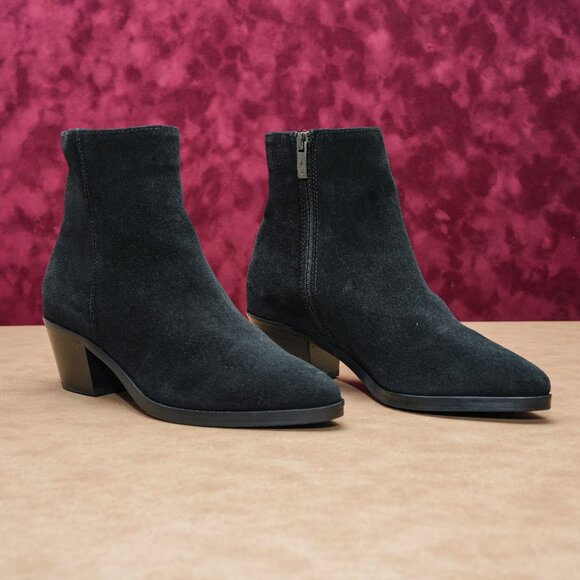 La Canadienne Wmn Paprika Western Vibram Black Suede Ankle Boots Sz 6.5 - Picture 1 of 9